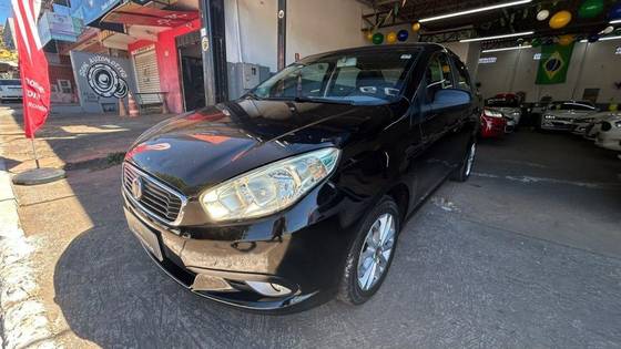 FIAT GRAND SIENA 1.4 MPI ATTRACTIVE 8V FLEX 4P MANUAL FIAT GRAND SIENA 1.4 MPI ATTRACTIVE 8V FLEX 4P MANUAL